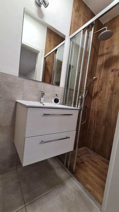 Studio I Pokoje I Pokoje Z Lazienkami Lägenhet Gdańsk Exteriör bild
